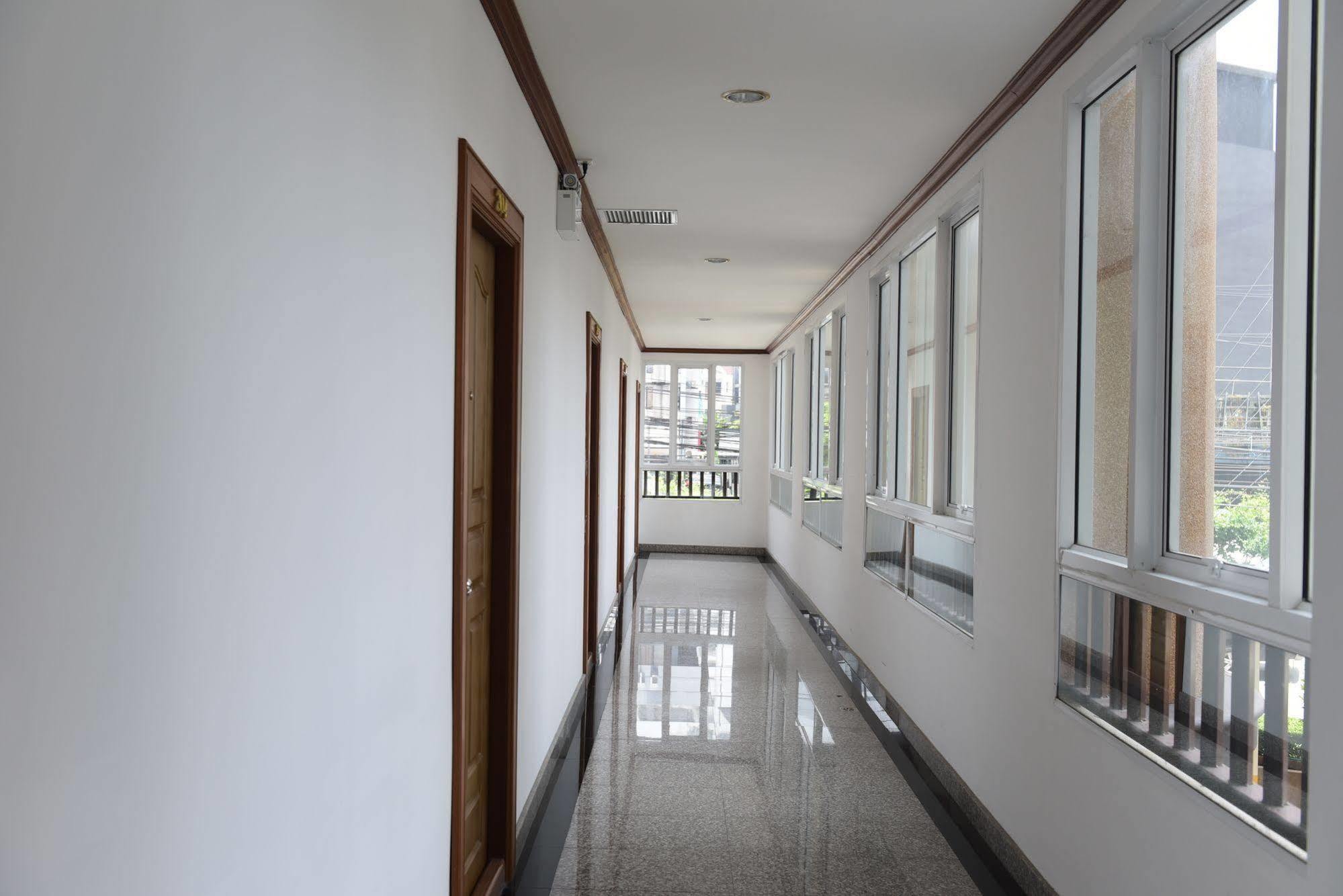 V Residence Hotel Chiang Mai Luaran gambar
